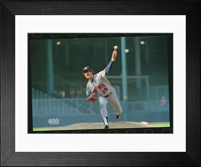Framed Print : Frank Viola Pitching Framed Print : Frank Viola Pitching