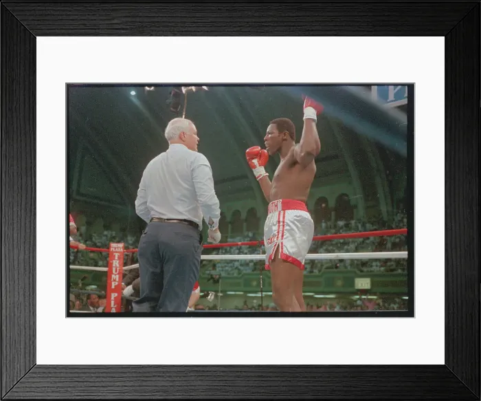 Framed Print : Carl Williams Protesting in Ring Framed Print : Carl Williams Protesting in Ring