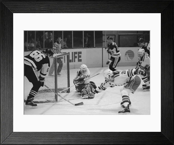 Framed Print : Mario Lemieux in Scoring Action