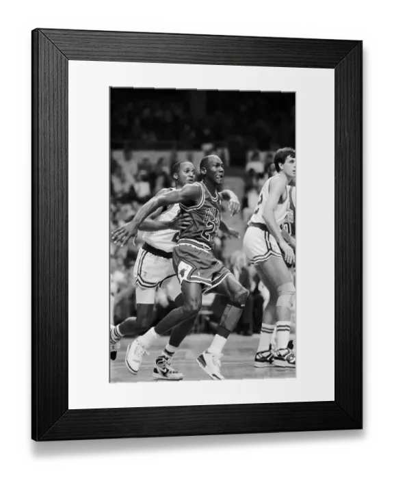 Framed Print : Michael Jordan Backing up Brian Shaw Framed Print : Michael Jordan Backing up Brian Shaw