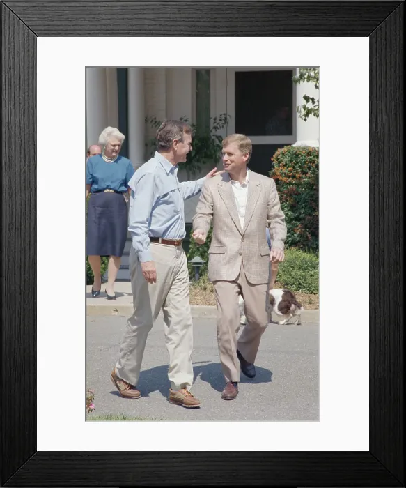 Framed Print : George Bush and Dan Quayle Conversing Framed Print : George Bush and Dan Quayle Conversing