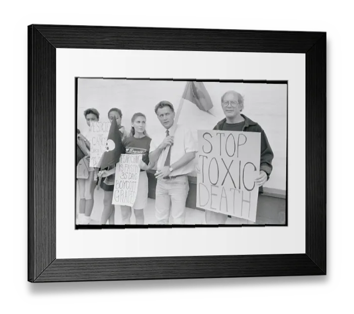 Framed Print : Martin Sheen, Max Gail, and Others Framed Print : Martin Sheen, Max Gail, and Others