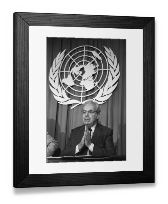 Framed Print : UN Secretary General Javier Perez de Cuellar Framed Print : UN Secretary General Javier Perez de Cuellar