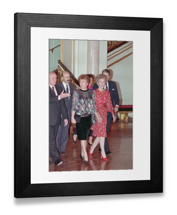 Framed Print : Mr. and Mrs. Ronald Reagan with Mr. and Mrs. Mikhail Gorbachev Framed Print : Mr. and Mrs. Ronald Reagan with Mr. and Mrs. Mikhail Gorbachev
