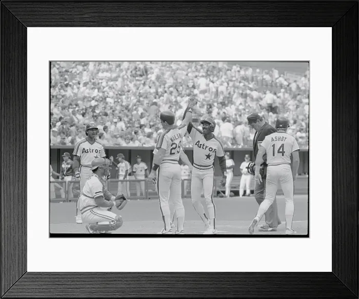 Framed Print : Kevin Bass and Denny Walling Joining Hands on the Field Framed Print : Kevin Bass and Denny Walling Joining Hands on the Field