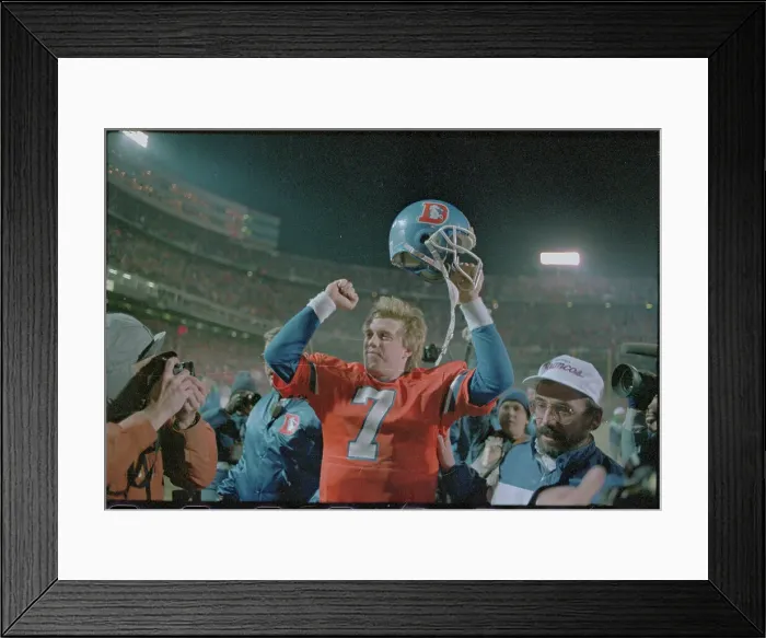 Framed Print : John Elway Raising His Arms Framed Print : John Elway Raising His Arms