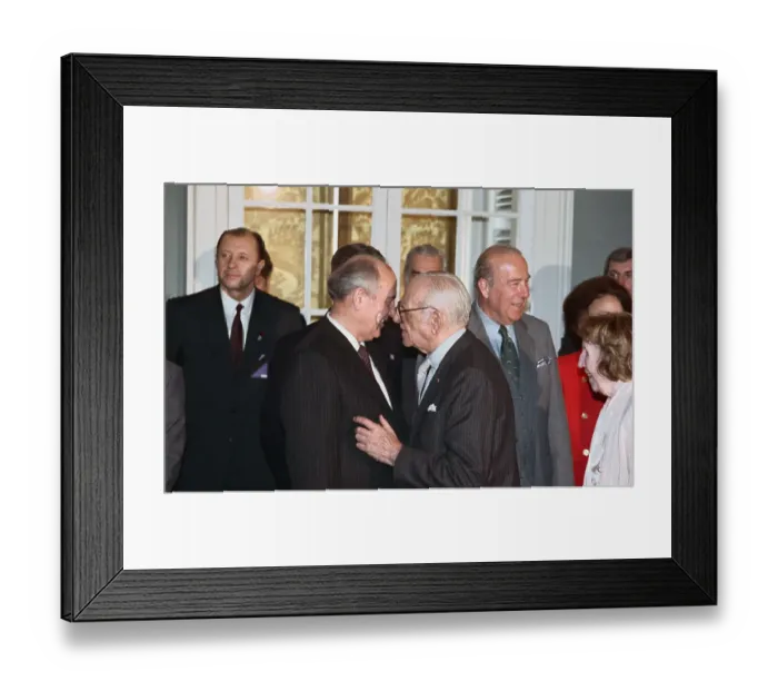 Framed Print : Armand Hammer and Mikhail Gorbachev Conversing Together Framed Print : Armand Hammer and Mikhail Gorbachev Conversing Together