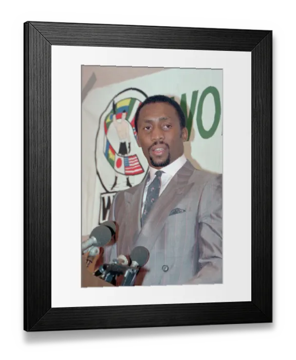 Framed Print : Thomas Hearns at Press Conference Framed Print : Thomas Hearns at Press Conference