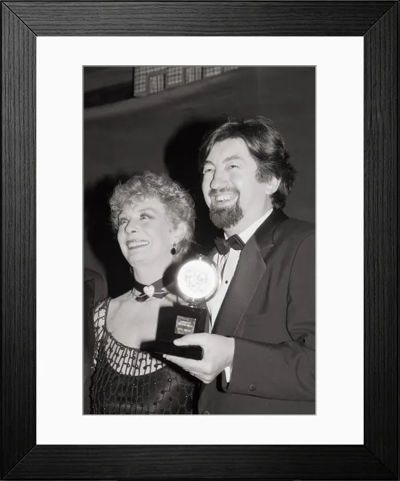 Framed Print : Gwen Verdon and Trevor Nunn at Tony Awards Framed Print : Gwen Verdon and Trevor Nunn at Tony Awards