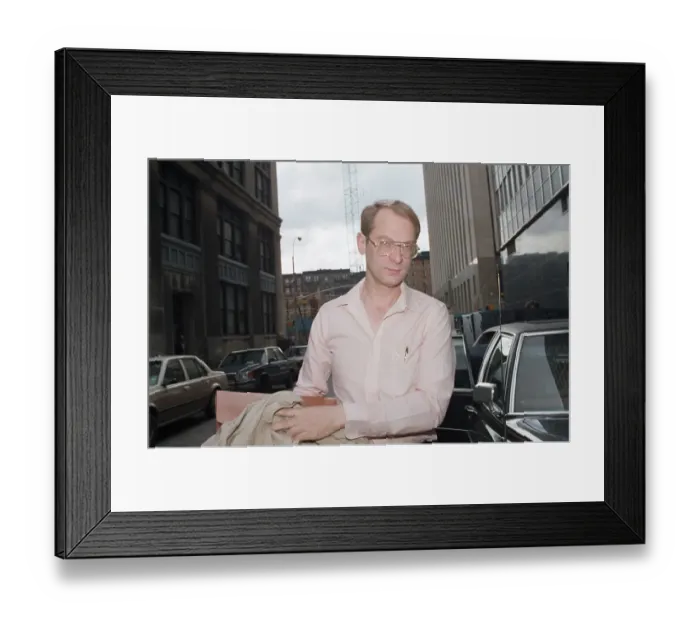 Framed Print : Berhard Goetz Arriving for Trial Framed Print : Berhard Goetz Arriving for Trial