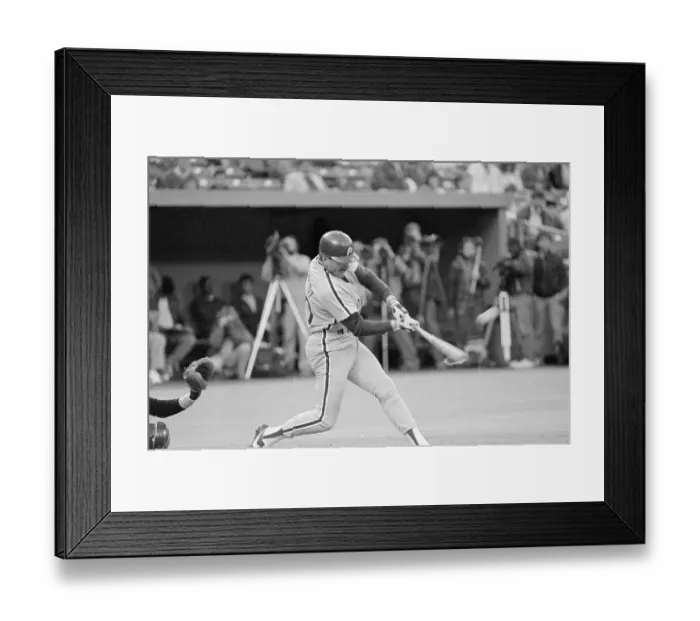 Framed Print : Mike Schmidt In Mid-Homerun-Swing Framed Print : Mike Schmidt In Mid-Homerun-Swing