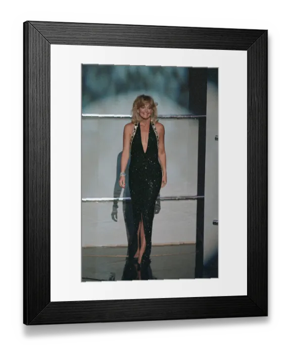 Framed Print : Goldie Hawn Framed Print : Goldie Hawn