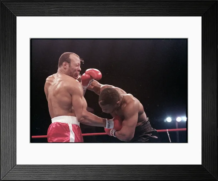 Framed Print : James Bonecrusher Smith Hits Mike Tyson Framed Print : James Bonecrusher Smith Hits Mike Tyson