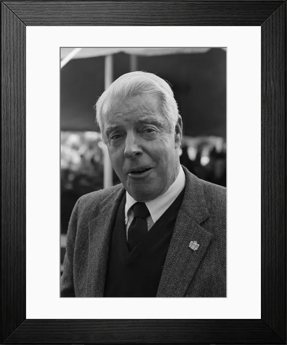 Framed Print : Portrait of Joe DiMaggio Framed Print : Portrait of Joe DiMaggio