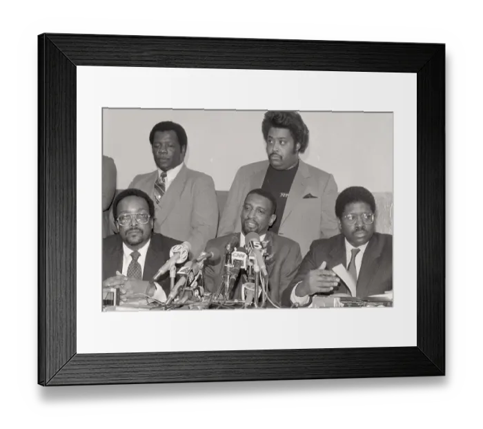 Framed Print : Howard Beach Attack Victim With Lawyers Framed Print : Howard Beach Attack Victim With Lawyers
