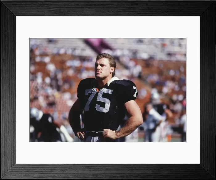 Framed Print : Portrait of Howie Long Framed Print : Portrait of Howie Long