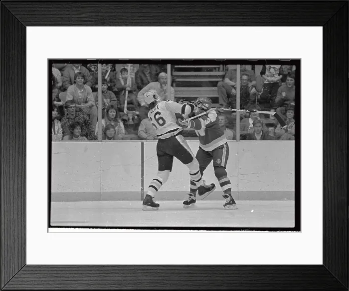 Framed Print : Defensive Action of Mario Lemieux