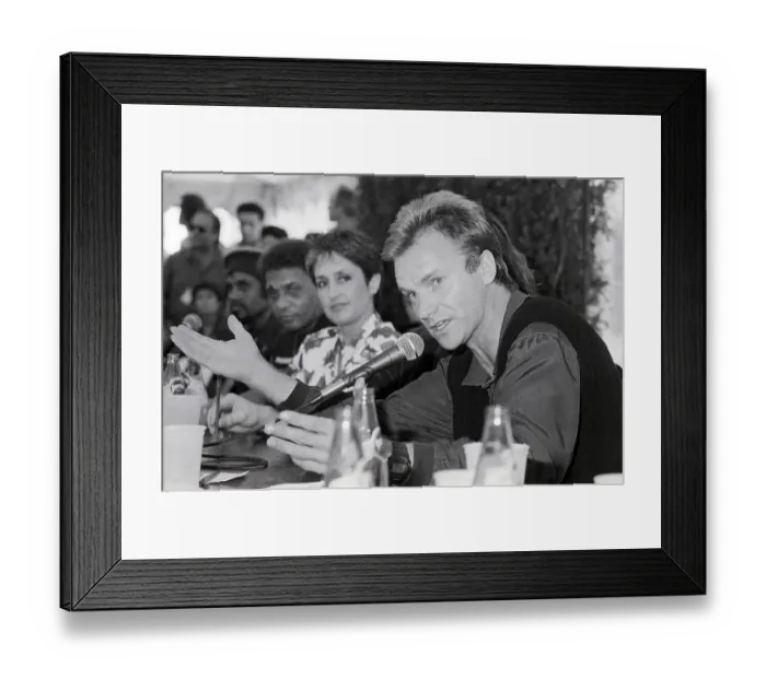 Framed Print : Sting and Joan Baez on Behalf of Amnesty International Framed Print : Sting and Joan Baez on Behalf of Amnesty International