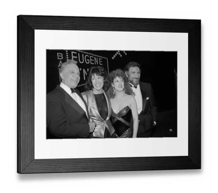 Framed Print : Tony Award Winners Posing as Group Framed Print : Tony Award Winners Posing as Group