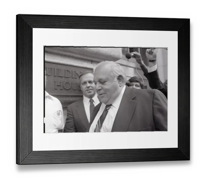 Framed Print : Jackie Presser Walking into Court Framed Print : Jackie Presser Walking into Court