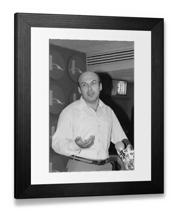 Framed Print : Anatoly Shcharansky Arrives In New York Framed Print : Anatoly Shcharansky Arrives In New York
