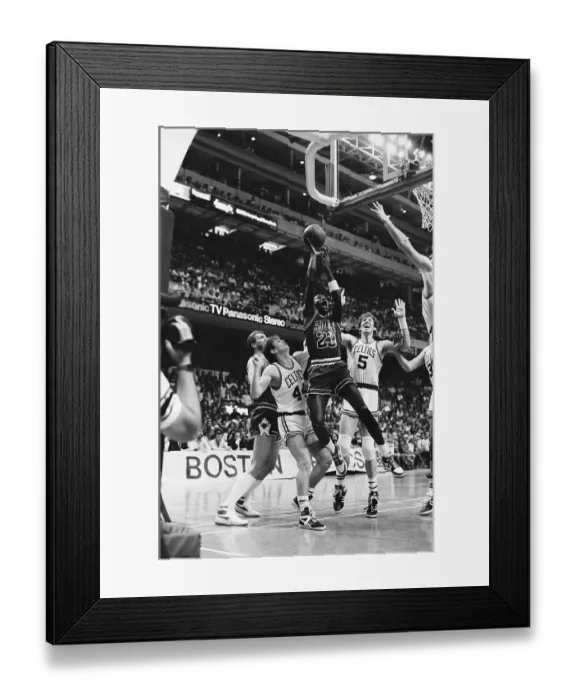 Framed Print : Michael Jordan Going for Basket Framed Print : Michael Jordan Going for Basket