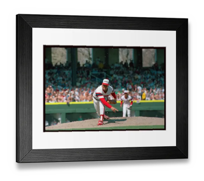 Framed Print : Tom Seaver Pitching For the White Sox Framed Print : Tom Seaver Pitching For the White Sox