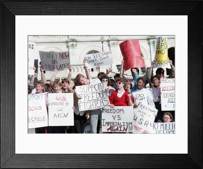 Framed Print : Pro-Contra Demonstrators at Capitol Steps Framed Print : Pro-Contra Demonstrators at Capitol Steps