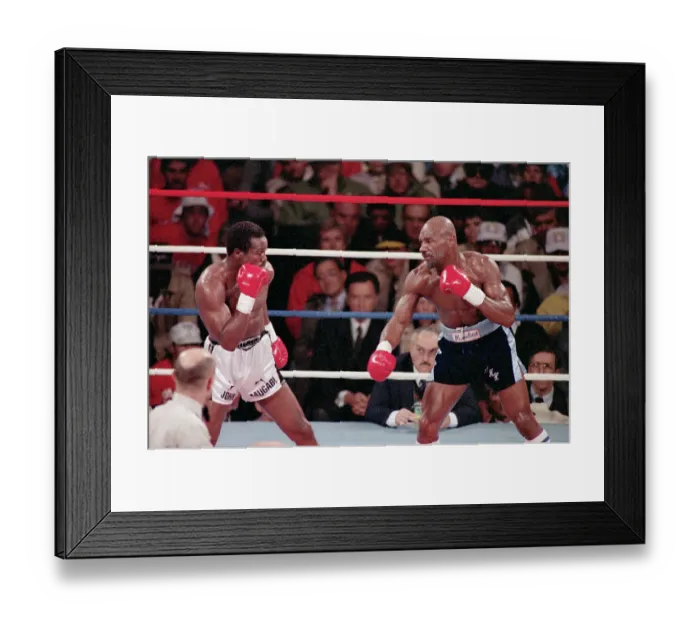 Framed Print : John Mugabi and Marvin Hagler In Fight Framed Print : John Mugabi and Marvin Hagler In Fight