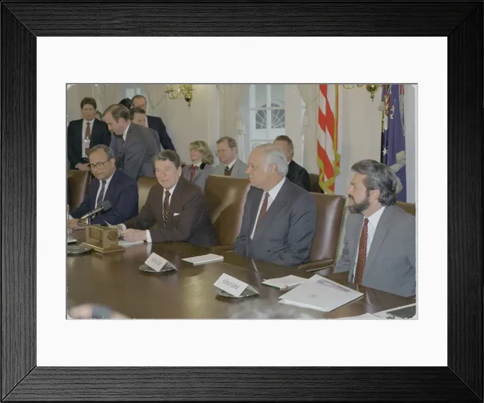 Framed Print : Ronald Reagan with Nicaraguan Rebel Leaders Framed Print : Ronald Reagan with Nicaraguan Rebel Leaders