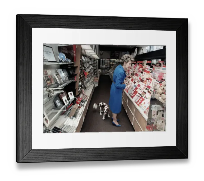 Framed Print : First Lady Nancy Reagan Shopping for Greeting Card Framed Print : First Lady Nancy Reagan Shopping for Greeting Card