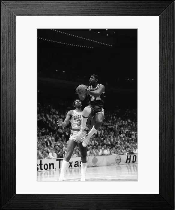 Framed Print : Magic Johnson Going for Lay up Framed Print : Magic Johnson Going for Lay up