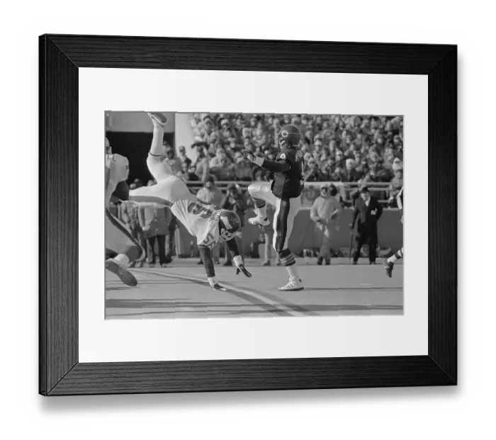 Framed Print : Lawrence Taylor in Action Play Framed Print : Lawrence Taylor in Action Play