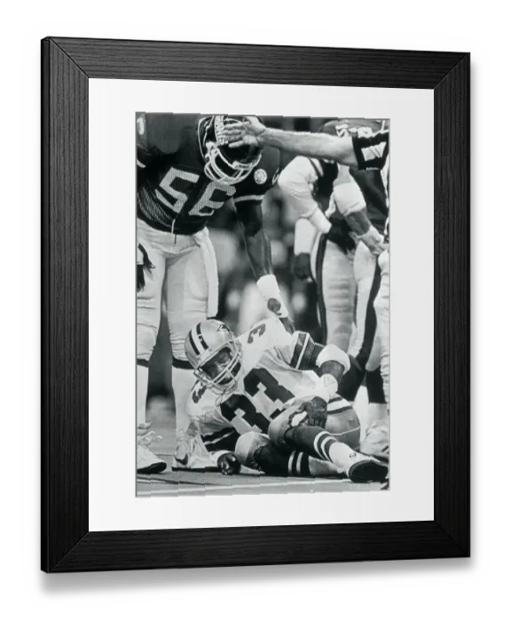 Framed Print : Tony Dorsett on The Turf