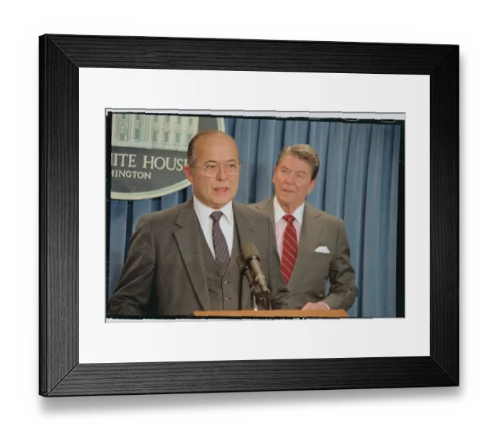 Framed Print : Ronald Reagan with Robert McFarlane Framed Print : Ronald Reagan with Robert McFarlane