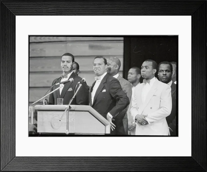 Framed Print : Louis Farrakhan Giving Speech Framed Print : Louis Farrakhan Giving Speech