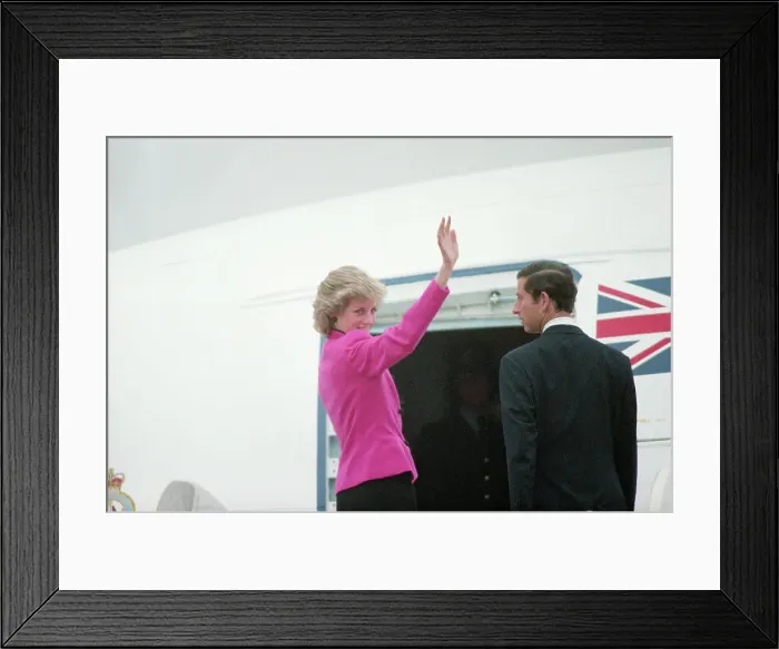 Framed Print : Princess Diana Waving Farewell Framed Print : Princess Diana Waving Farewell
