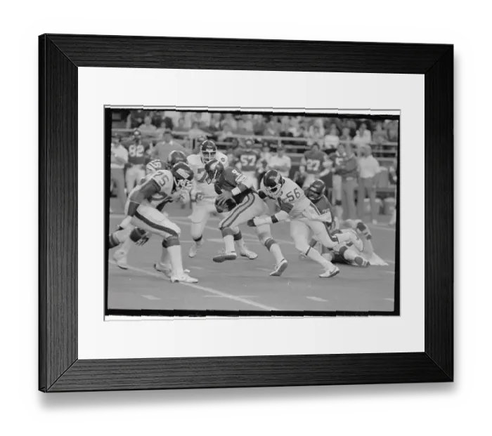 Framed Print : Lawrence Taylor Stopping Tommy Krammer During Football Game