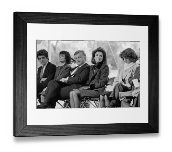 Framed Print : Jacqueline Kennedy Onassis and Daughter During JFK Tribute Framed Print : Jacqueline Kennedy Onassis and Daughter During JFK Tribute