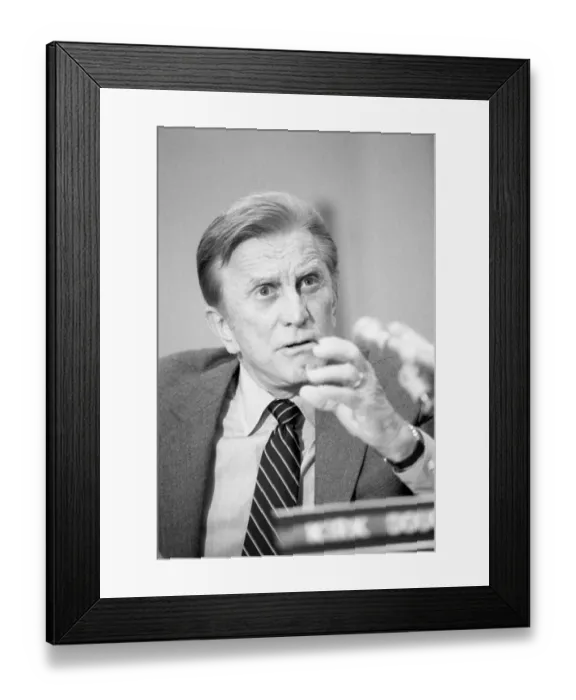 Framed Print : Kirk Douglas Framed Print : Kirk Douglas