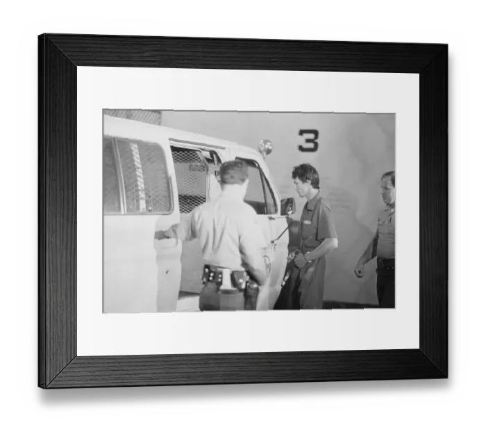 Framed Print : Richard Ramirez Entering Police Van Framed Print : Richard Ramirez Entering Police Van