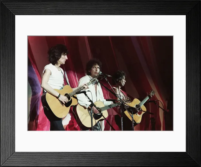 Framed Print : Bob Dylan and Rolling Stone Members in Concert Framed Print : Bob Dylan and Rolling Stone Members in Concert
