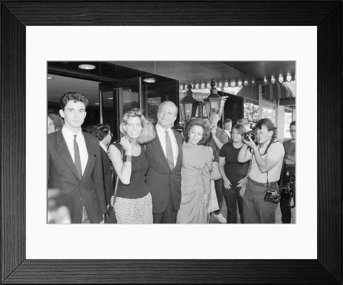 Framed Print : Claus Von Bulow Poses With His Daughter Framed Print : Claus Von Bulow Poses With His Daughter