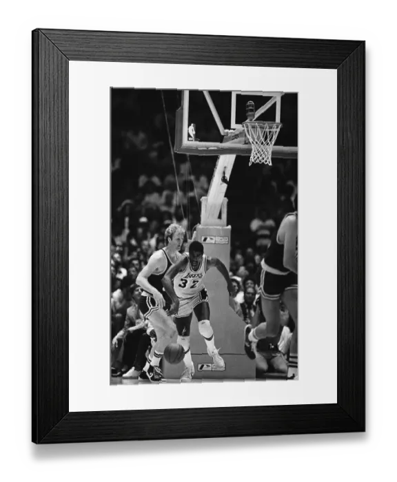 Framed Print : Magic Johnson and Larry Bird in Action Framed Print : Magic Johnson and Larry Bird in Action