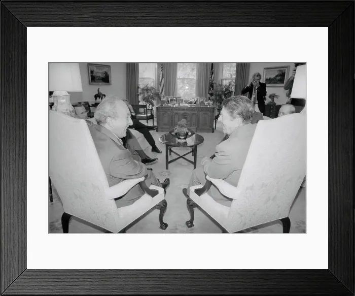 Framed Print : Ronald Reagan Conversing with Max Kampelman