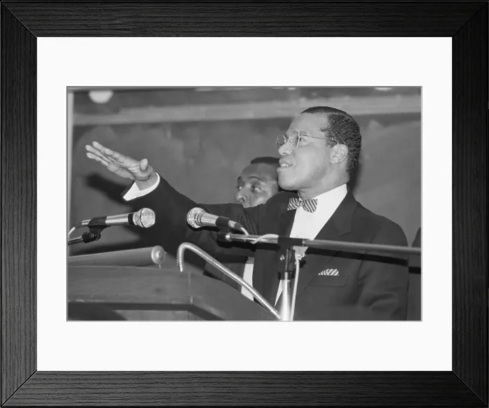 Framed Print : Farrakhan Gestures Framed Print : Farrakhan Gestures