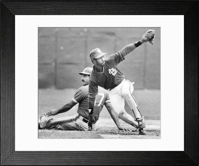 Framed Print : Keith Hernandez On Ground, Ozzie Smnith