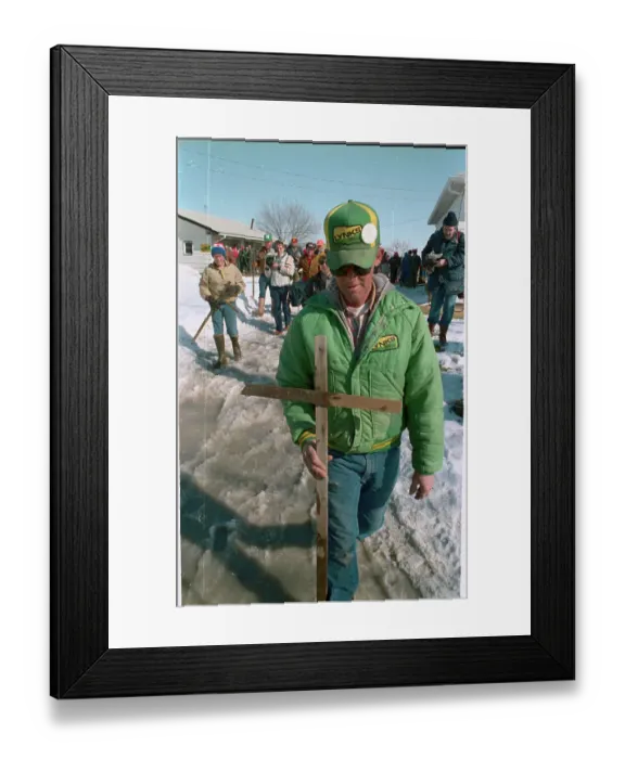 Framed Print : Steve Hull and Neighbors with Crosses to Support Farming Grievance Framed Print : Steve Hull and Neighbors with Crosses to Support Farming Grievance