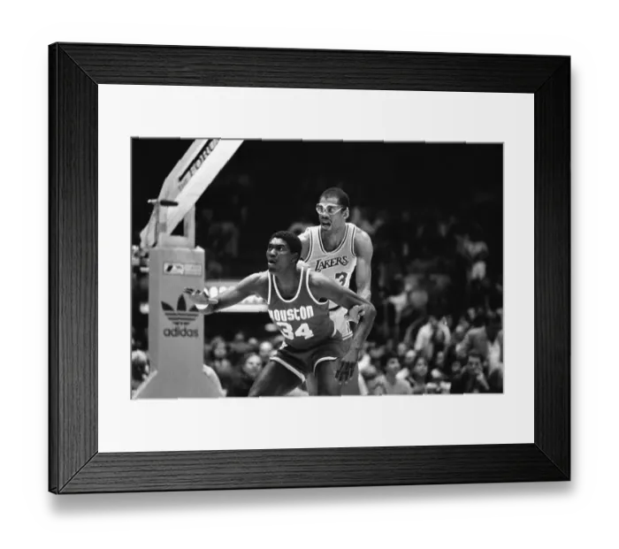 Framed Print : Kareem Abdul-Jabbar Guards Olajuwon Framed Print : Kareem Abdul-Jabbar Guards Olajuwon
