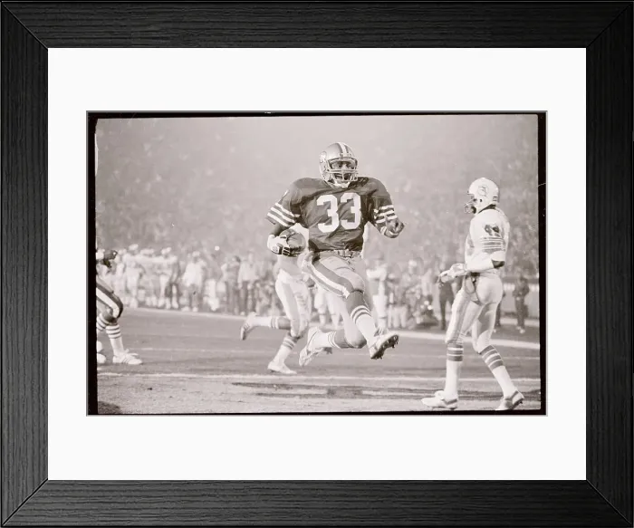 Framed Print : Roger Craig Scoring a Touchdown Framed Print : Roger Craig Scoring a Touchdown
